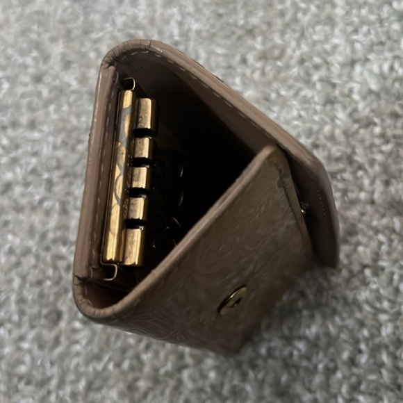 LV vernis 4 key holder - Picture 6 of 8